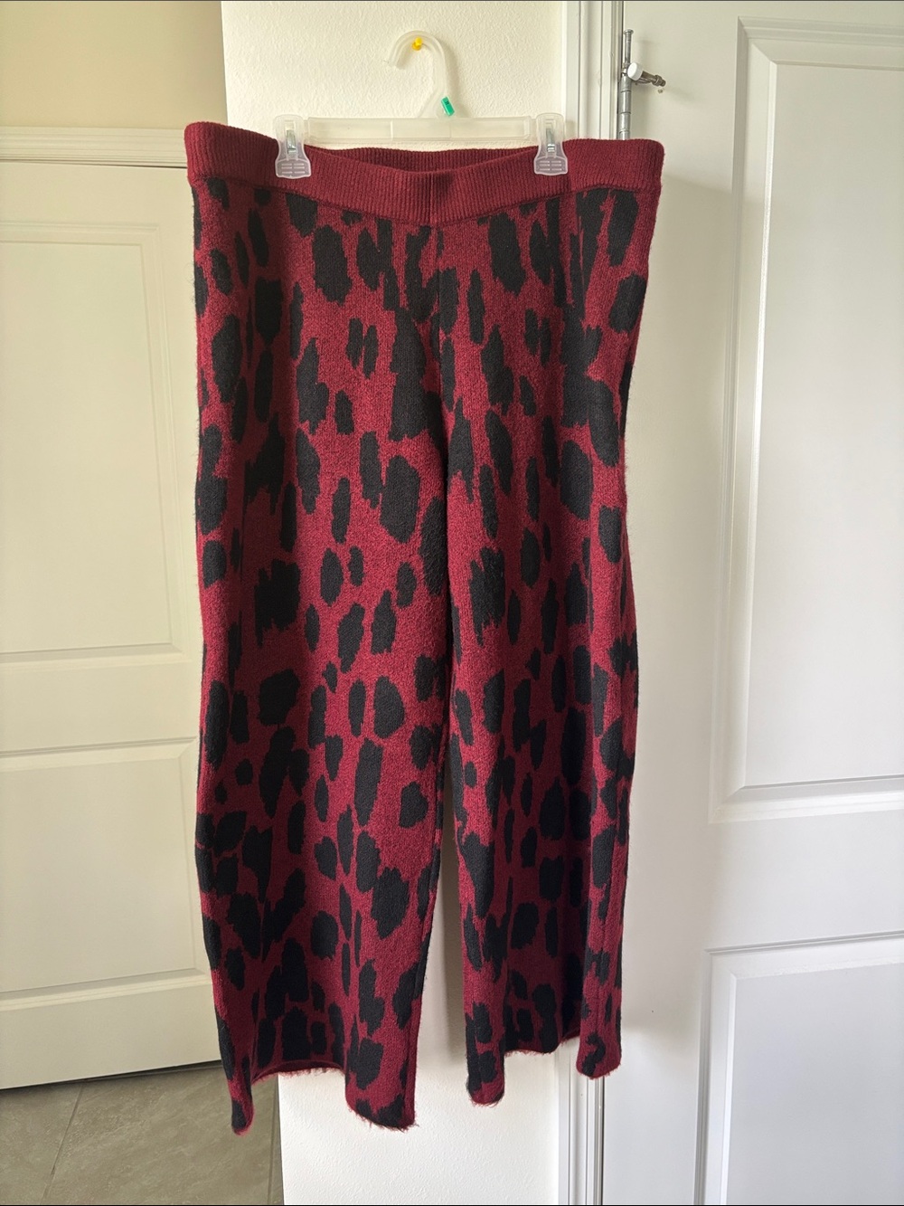 Eloquii Burgundy and Black Leopard Knit Wide-Leg Pants
